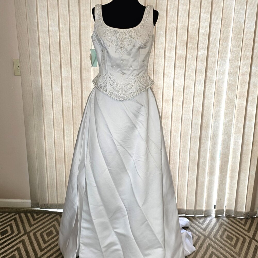 Pronovias White Wedding Dress 12 NWT